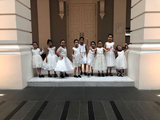 Christmas Children's Choir Carolers, Christmas carolers for hire in singapore christmas